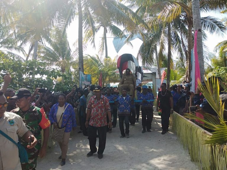 Ke Pulau Rutum, Gubernur Titip Pesan Jaga Keutuhan NKRI