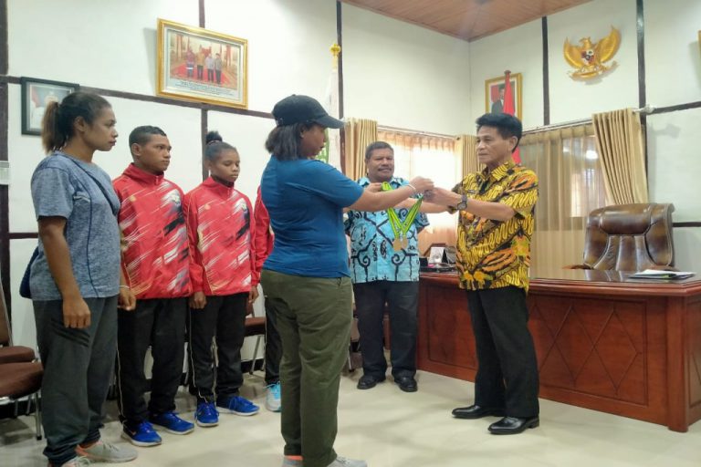 Atlit Mansel Raih Medali Emas di Kejuaraan Papua Open Turnamen Atletik 2020