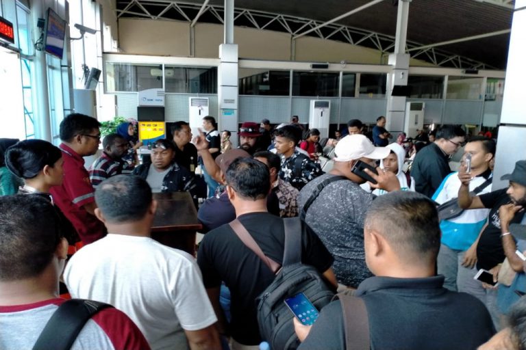 Tunda Penerbangan Mendadak, Penumpang Sriwijaya Air Kecewa