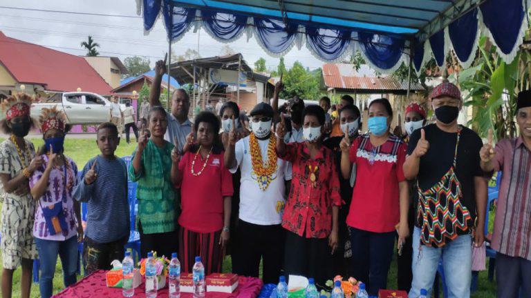 Warga Kesulitan Air Bersih, Paslon SMART Janji Bangun Bak Penampung Air di Manokwari