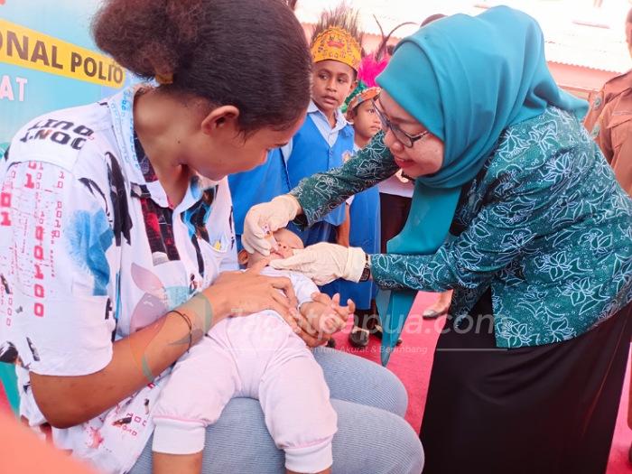Canangkan PIN Polio Dengan Pemberian Imunisasi Tetes Kepada Bayi Dan Anak