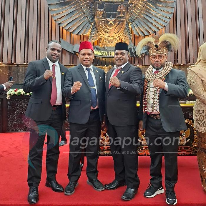 Empat Anggota DPD RI Asal Papua Barat Resmi Dilantik