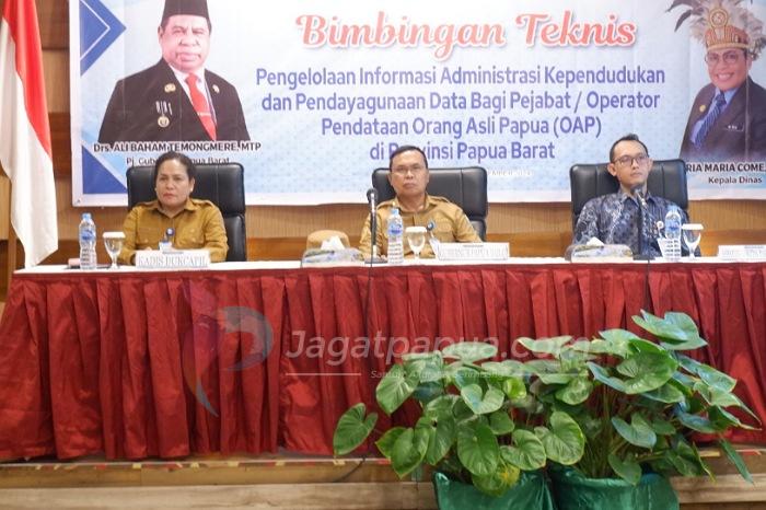 Puluhan Operator Pendataan OAP Papua Barat Ikut Bimtek Pengelolaan Informasi Administrasi Kependudukan