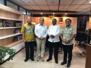 bupati bersama jajaran kementerian koperasi dan ukm