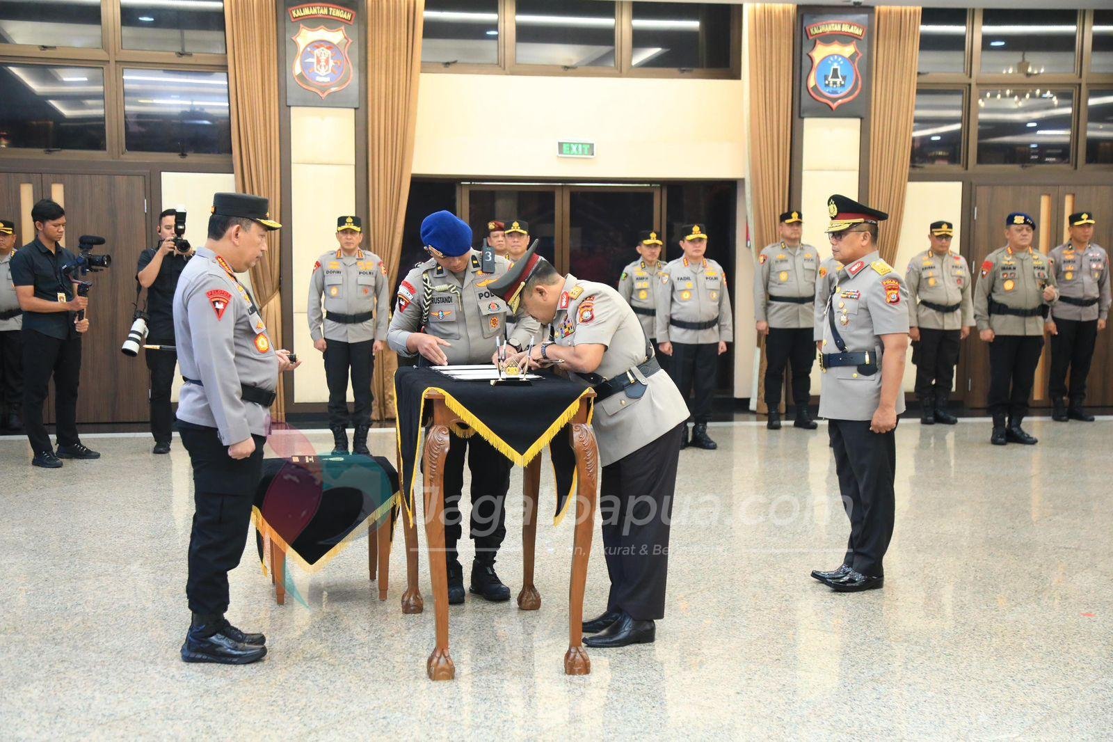 49 Perwira Tinggi Polri Naik Pangkat, Dua Naik Menjadi Komjen