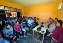 Kapolres Pegunungan Arfak Tatap Muka dengan Keluarga Korban Tanah Longsor