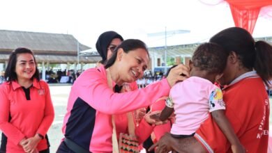 Ketua Umum Bhayangkari, Ny. Juliati Sigit Prabowo